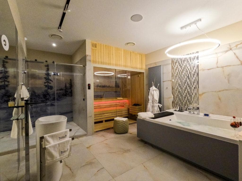 Pietryna Apartments - Private Sauna & Jacuzzi - Centrum, Piotrkowska 103A CHILLINLODZ 22
