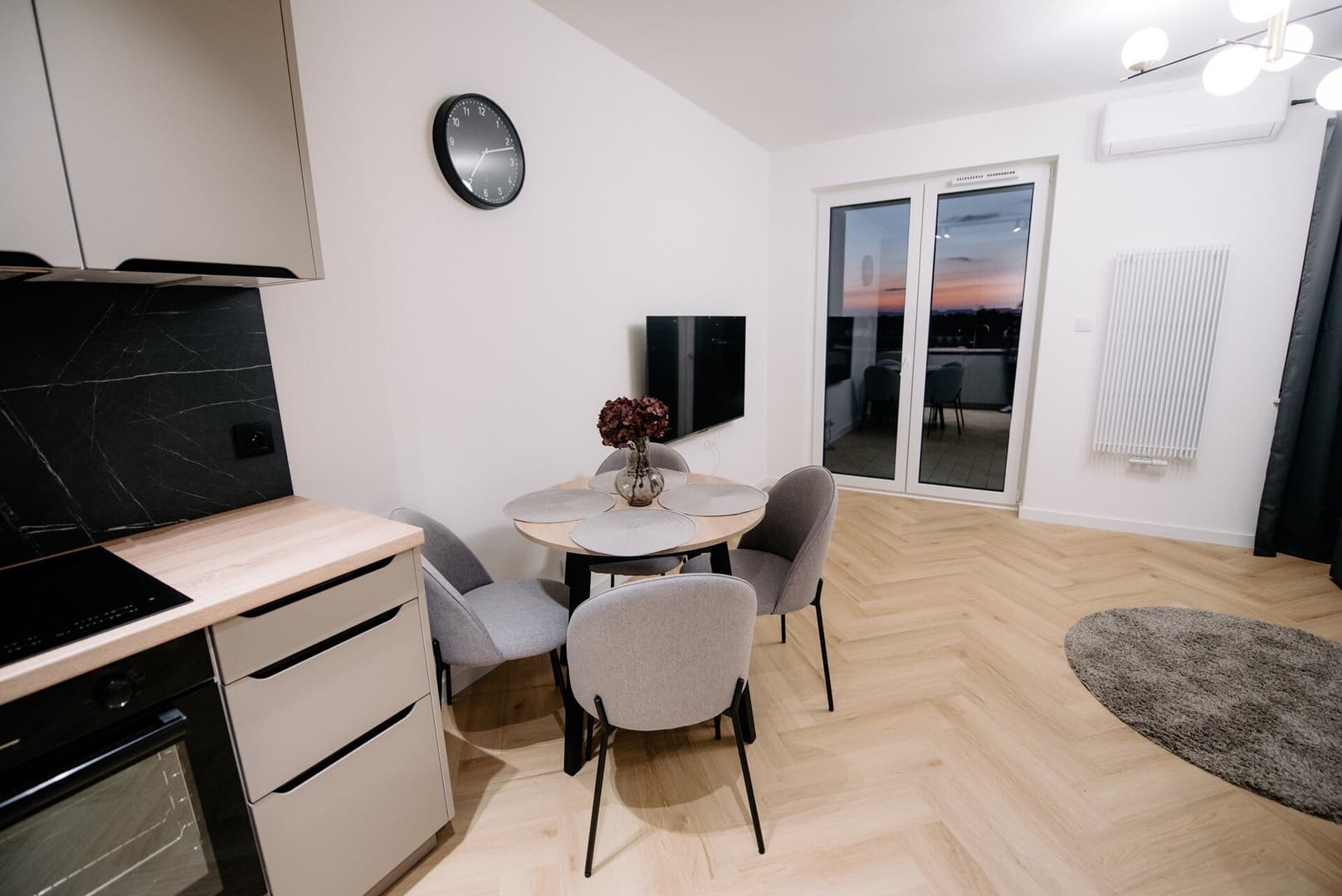 Obywatelska Lotnisko Airport Parking Balkon z widokiem Klima CHILLINLODZ 10