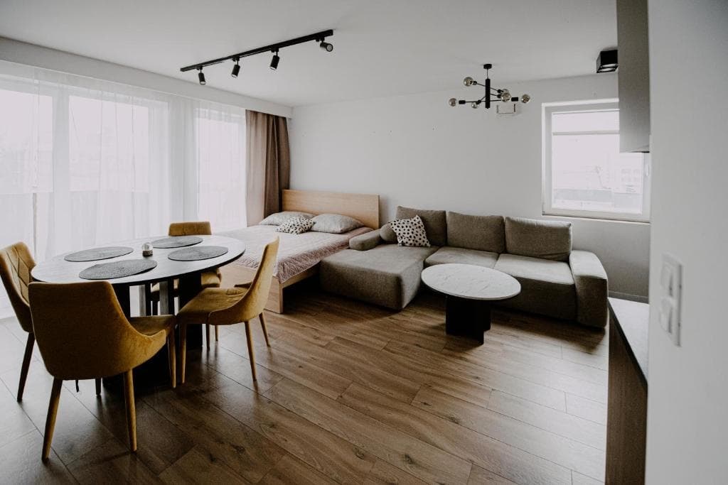 Targowa Luxury 3-Bedroom Apartment - Free Parking 10